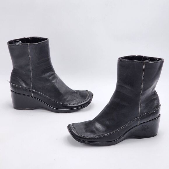 Kenneth Cole Reaction Y2K Mrs. Big Leather Wedge Heel Ankle Booties Size 7.5 - Picture 4 of 10